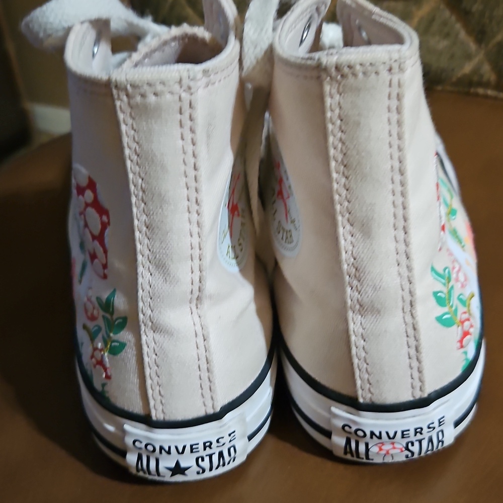 Converse Chuck Taylor All Star Hi Embroidered Mushroom High Top Sneakers Shoes - Picture 4 of 6